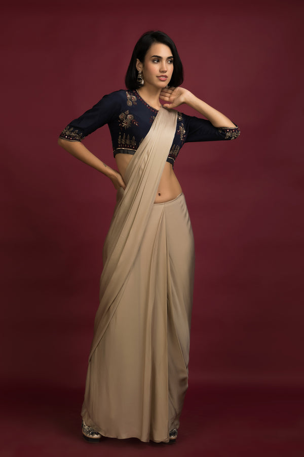 Basic Pre Stitched Saree